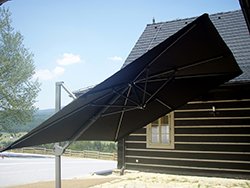 Slunečník Zangenberg 300 x 300 cm - černý